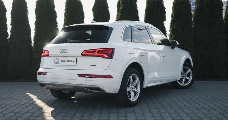 Audi Q5 cena 119990 przebieg: 136300, rok produkcji 2017 z Ozimek małe 742